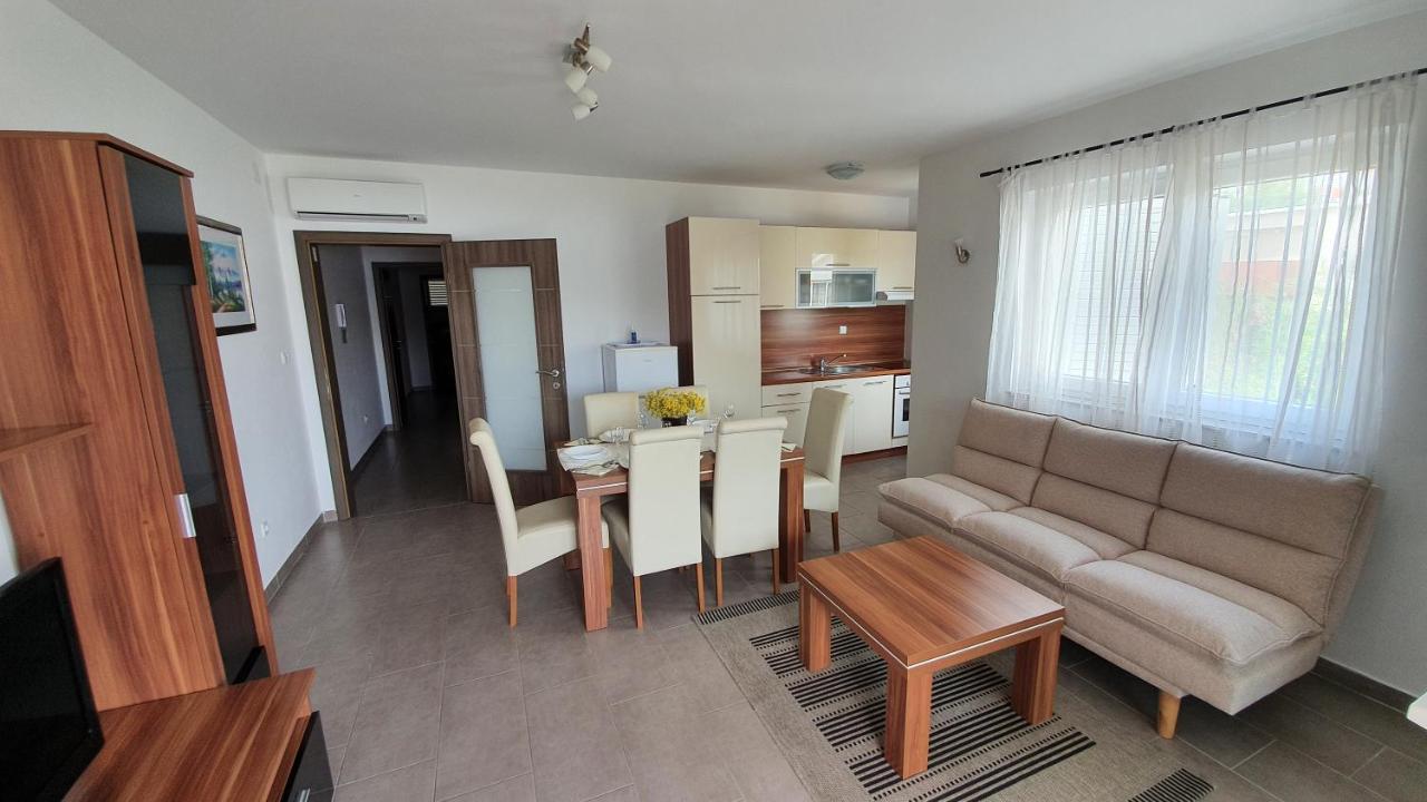 פג Apartments Augustin מראה חיצוני תמונה